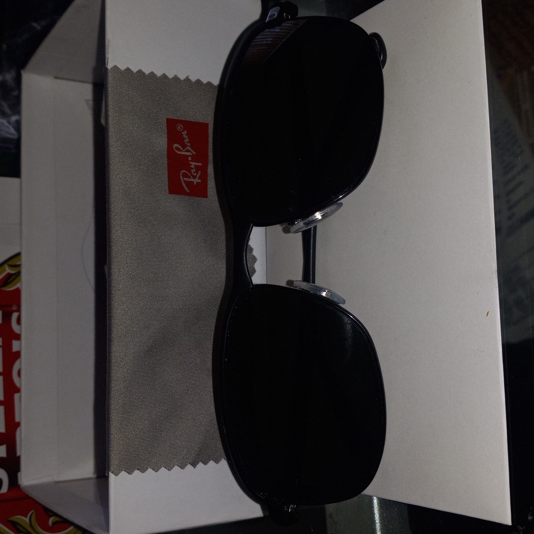 Rayban Sunglasses Comes With Rayban Case